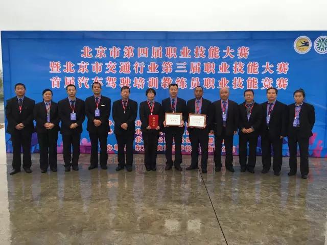 1477105954426617.jpg 1477105954426617.jpg